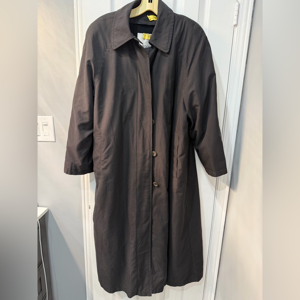 VINTAGE London Fog Black Trench Coat petite size 12